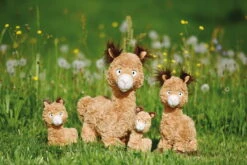 Nici 48608 Alpaka Al Paka 48cm Stehend Plüsch Kuscheltier GREEN -Nici 48606 12 48604 48602 48608 Milieu 2048x1366